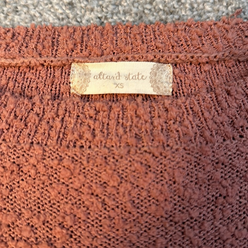 💖Altar’d State // peach colored pull over sweater with popcorn stitching - Picture 2 of 3